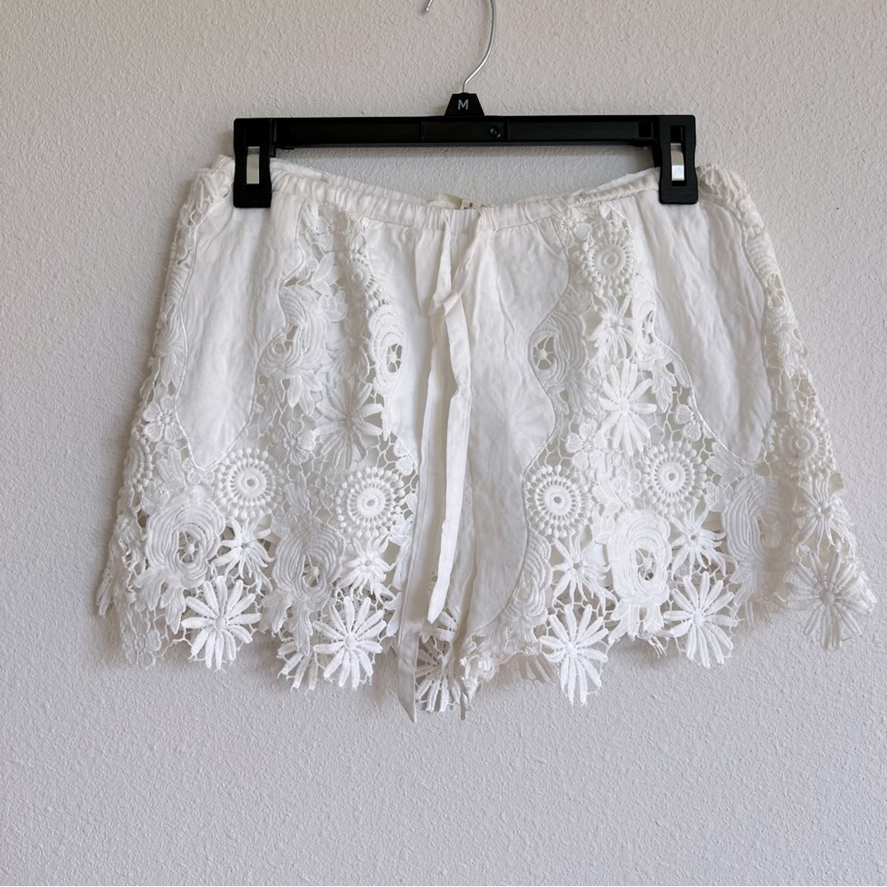 White Lace-Trim Women’s Shorts